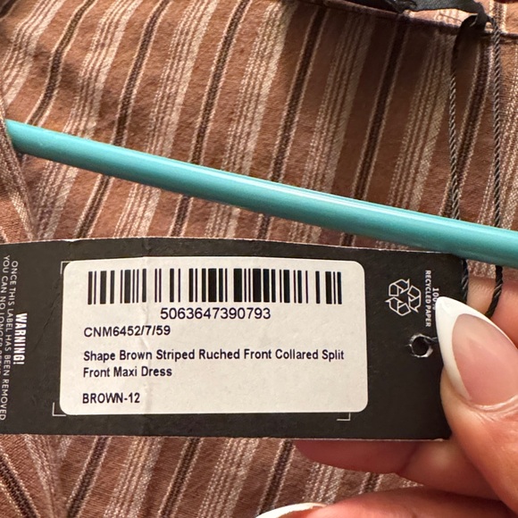 PrettyLittleThing Brown Striped Ruched Front Collared Split Front Maxi Dress - Picture 8 of 8